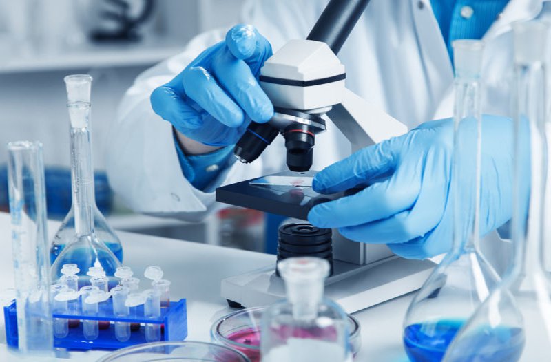 Lấy mẫu xét nghiệm tại nhà MEDLATEC - dịch vụ an toàn, nhanh chóng, tiện  lợi | Medlatec
